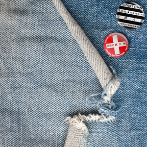 粉嫩无码小穴久久久久久久久久
